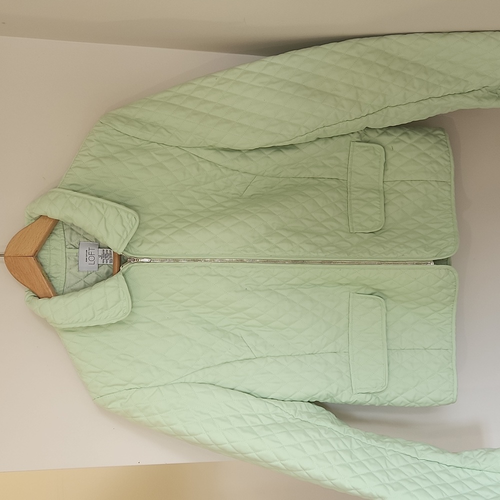 Ann Taylor Loft  Light Lime Green Quilted Jacket. Size 12 - Picture 2 of 9